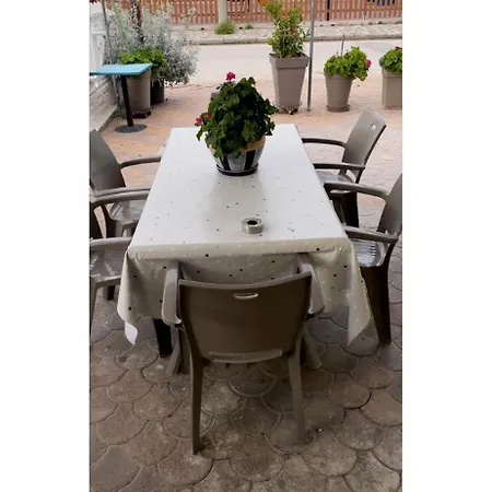 Maria Appartamento Nea Karvali
